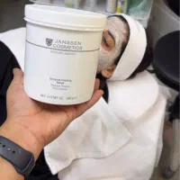 فیشال تخصصی در کلینیک پوست ومو زیرنظرپزشک|خدمات آرایشگری و زیبایی|زاهدان, |دیوار