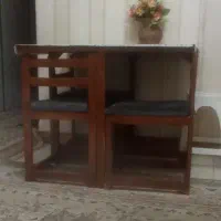 میز کم جا و ویترین و دراور