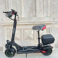 اسکوتر حرفه ای/ فول آپشن/ باکس دار