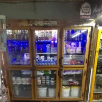 یخچال ۳درب و تعدادی استند