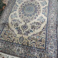دو عدد فرش پشمی