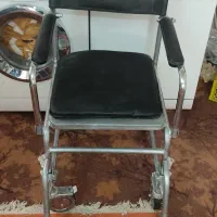 ویلچر مناسب برای حمام و جابجایی