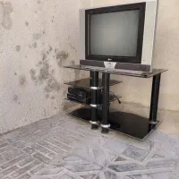 t.v21  اینچ و میز t.v|تلویزیون و پروژکتور|ایلام, |دیوار