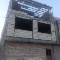 همکف 80متر/بهر خیابان 15 متری/گلشن همت