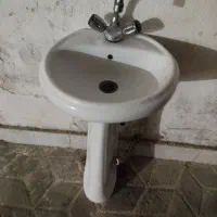 روشویی سالم همراه شیر