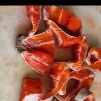 ماهی قزل الا زنده سر استخر