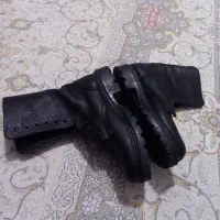 پوتین سربازی|کیف، کفش، کمربند|سلماس, |دیوار