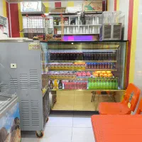 دم و دستگاه مغازه بستنی فروشی و کافه