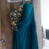 دو مدل لباس مجلسی نو تمیز اصلا یه بار استفاذه شده