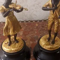 یکجفت مجسمه برنز زن ومرد به ارتفاع ۳۰