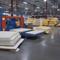 استخدام کارگرساده وفنی اقا درکارخانه فوم ۸ساعت یزد