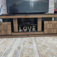 میز تلویزیون، آینه کنسول