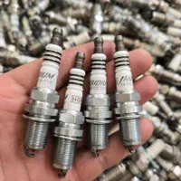 شمع خودرو اصل NGK و BOSCH پژو پراید وایر ۲۰۶|قطعات یدکی و لوازم جانبی|تهران, تسلیحات|دیوار