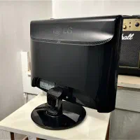 مانیتور LG اصلی فلاترون ۱۹ اینچ|قطعات و لوازم جانبی رایانه|رشت, منظریه|دیوار