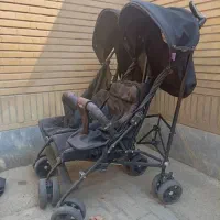 کالسکه دوقلو