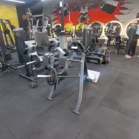 نظافت چی آقا برای باشگاه بدنسازی