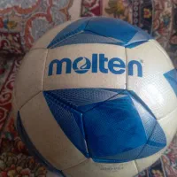 توپ فوتسال سالن