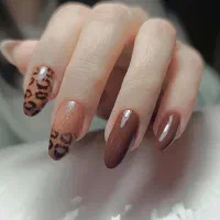 کاشت ناخن و درمان ترک پا|خدمات آرایشگری و زیبایی|مرودشت, ژیان|دیوار