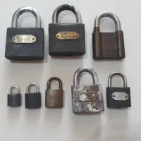 تعدادی قفل بدون کلید