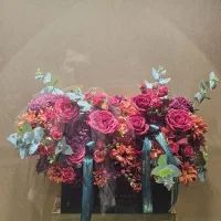 باکس گل رز و ترکیب رنگی کد ۱۱۲۲ گلاریس