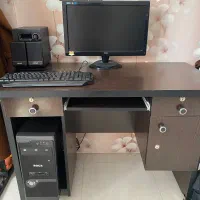 میز کامپیوتر