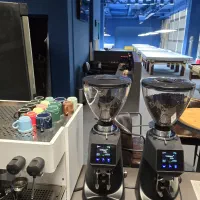 باریستا (خانم)(آقا)