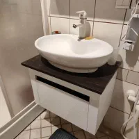 ۲ عدد روشویی و کابینت|لوازم سرویس بهداشتی|شیراز, ارم|دیوار