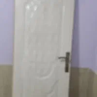 درب چوبی حمام به همراه قفل و دستگیره حمامی درحد نو