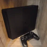 کنسول بازی پی اس فور۴ تمیز