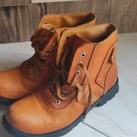 بوت سایز ۴۳