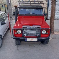 لندرور آفرود با تجهیزات کامل