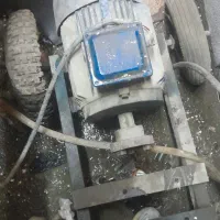 وسایل کارواش در حال کار|ابزارآلات|سنندج, |دیوار