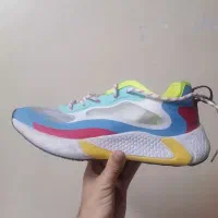 کفش اسپرت اورجینال رنگ خاص و کمیاب سایز ۴۳