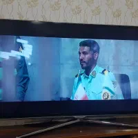 سلام یک دستگاه تلوزیون ۴۰ اینج سامسونگ