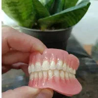 دندان مصنوعی با تعرفه دولتی و اقساط|خدمات آرایشگری و زیبایی|پرند, فاز ۵|دیوار