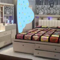 فروش فوری تخت خواب دونفره و میز آرایش