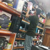 واگذاری مغازه موبایل و لپ تاپ