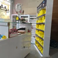 نیازمند فروشنده لوازم ارایشی