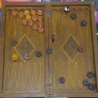 تخته چوبی سالم رنگ گردویی وقهوه ای|کلکسیون و سرگرمی|اسلام‌شهر, شهرک سعیدیه|دیوار