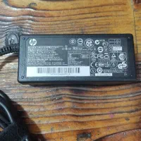 آداپتور 19/5v|قطعات و لوازم جانبی رایانه|مشهد, شاهد (شهرک غرب)|دیوار