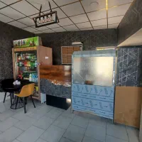 دارای 3 عدد میز یخچال فر شش کاره  ترازو میز کار|کافی‌شاپ و رستوران|شوط, |دیوار