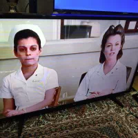 تلوزیون بهمراه اسپیکر خانگی