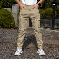 شیش جیب آلفا 4|لباس|قم, هفت تیر|دیوار