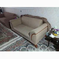 مبلمان ۷نفره. سالم فقط دسته دونفر شکستگی داره|مبلمان خانگی و میز عسلی|مشهد, طلاب|دیوار