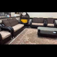 مبل ۷ نفره تمیز با میز بفروش میرسد