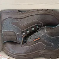 کفش کار ایمنی جلو فلز|کیف، کفش، کمربند|فسا, |دیوار