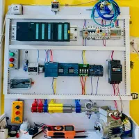 آموزش تخصصی   پنل خورشیدی  پی ال سی زیمنس|خدمات آموزشی|اصفهان, همت‌آباد|دیوار