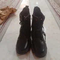 کفش نیم بوت