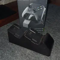 دسته ایکس باکس نسل 9 xbox series و پایه شارژ|کنسول، بازی ویدئویی و آنلاین|شوش, |دیوار