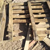 پالت چوبی|مصالح و تجهیزات ساختمان|اردکان, |دیوار